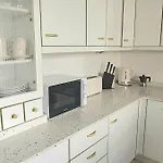 Dom wakacyjny Sea View Townhouse, Pool, Bbq & Workspace - Magnolia