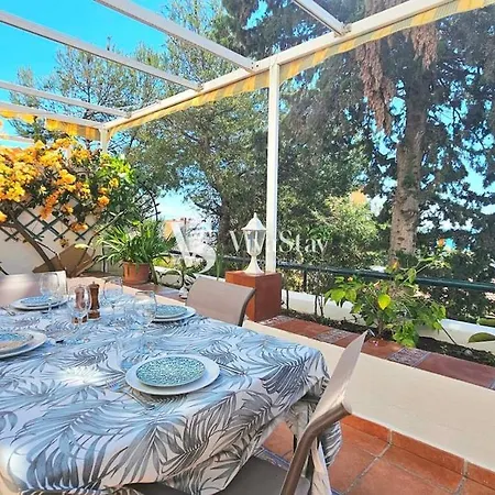 Дом отдыха Sea View Townhouse, Pool, Bbq & Workspace - Magnolia Торремолинос