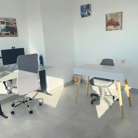 Дом отдыха Torremolinos Sea View Townhouse, Pool, Bbq & Workspace - Magnolia Properties