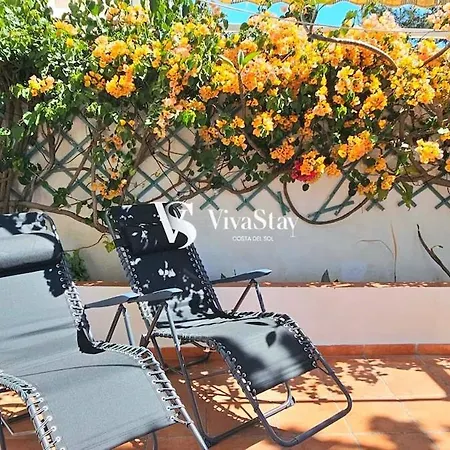 Sea View Townhouse, Pool, Bbq & Workspace - Magnolia * Торремолинос