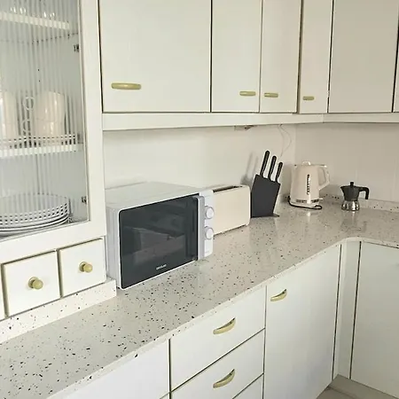 Дом отдыха Sea View Townhouse, Pool, Bbq & Workspace - Magnolia