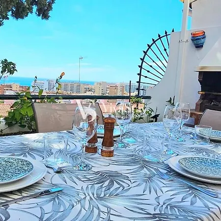 Sea View Townhouse, Pool, Bbq & Workspace - Magnolia * Торремолинос