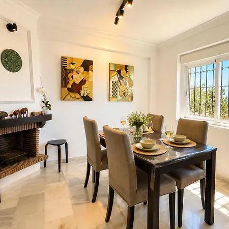 Sea View Townhouse, Pool, Bbq & Workspace - Magnolia *