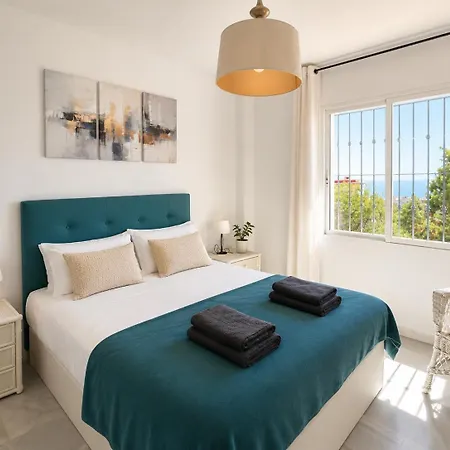 Sea View Townhouse, Pool, Bbq & Workspace - Magnolia *
