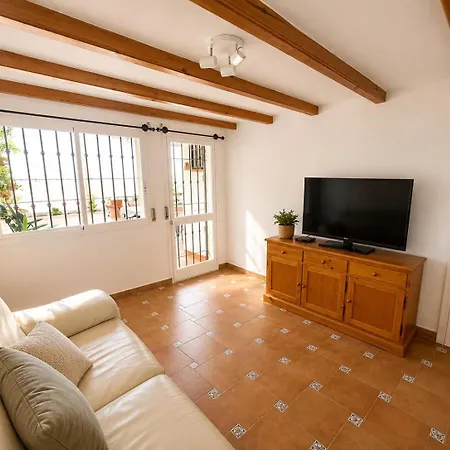Дом отдыха Sea View Townhouse, Pool, Bbq & Workspace - Magnolia