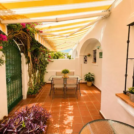 Sea View Townhouse, Pool, Bbq & Workspace - Magnolia * Торремолинос
