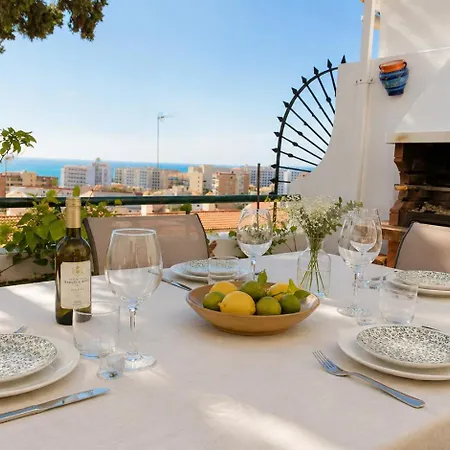 Sea View Townhouse, Pool, Bbq & Workspace - Magnolia