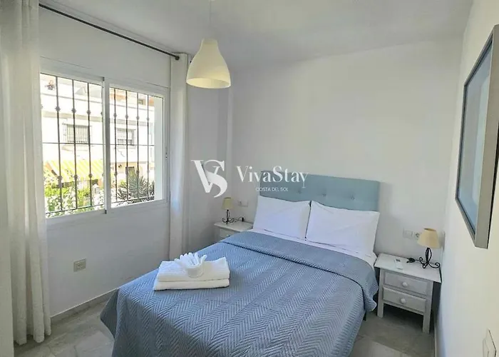Hébergement de vacances Torremolinos Sea View Townhouse, Pool, Bbq & Workspace - Magnolia Properties *