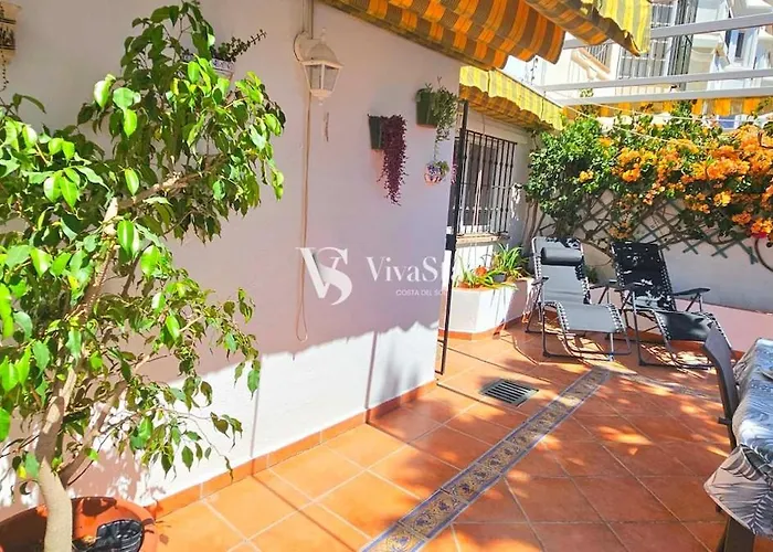 Hébergement de vacances Torremolinos Sea View Townhouse, Pool, Bbq & Workspace - Magnolia Properties